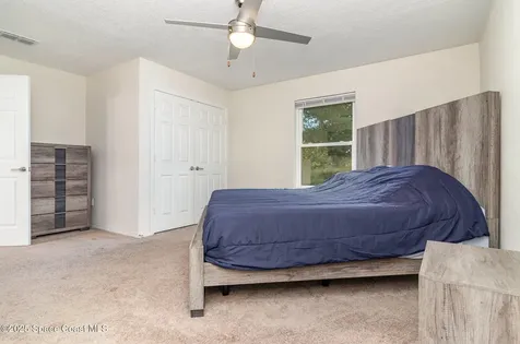 5651 Travis Street Mims FL 32754