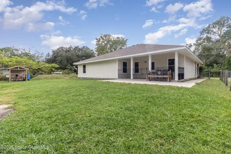 5651 Travis Street Mims FL 32754