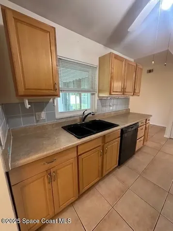 561 Sherman Street SE Palm Bay FL 32909