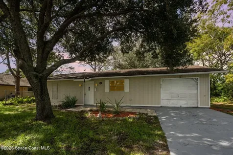 2126 Whiteside Avenue SE Palm Bay FL 32909