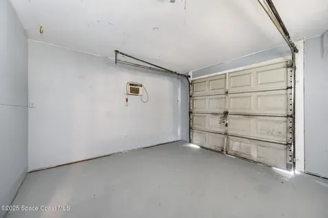 2126 Whiteside Avenue SE Palm Bay FL 32909