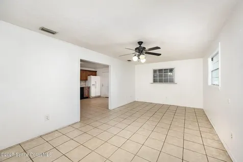 2126 Whiteside Avenue SE Palm Bay FL 32909