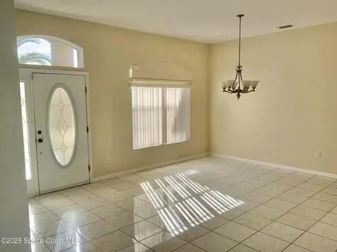 1521 Gardenton Street NW Palm Bay FL 32907