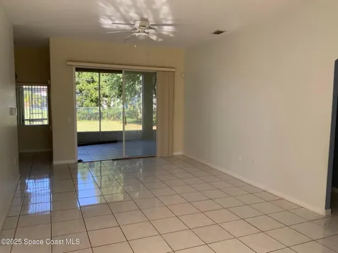 1521 Gardenton Street NW Palm Bay FL 32907