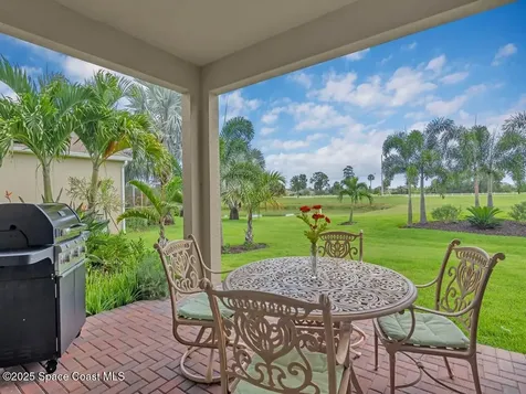 1340 S Village Square Vero Beach FL 32966