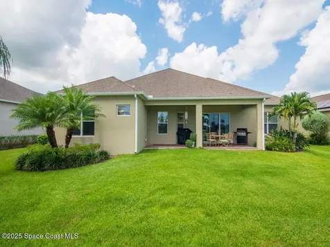 1340 S Village Square Vero Beach FL 32966