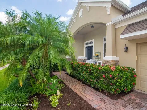 1340 S Village Square Vero Beach FL 32966