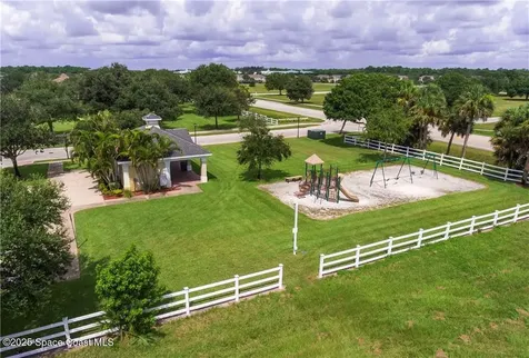 1340 S Village Square Vero Beach FL 32966
