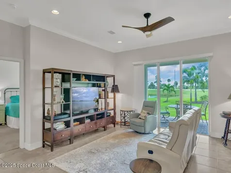 1340 S Village Square Vero Beach FL 32966