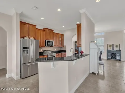 1340 S Village Square Vero Beach FL 32966