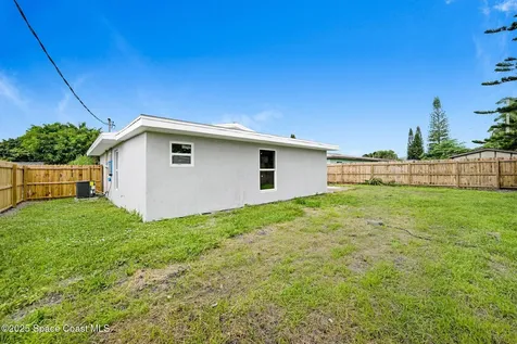 573 Mandan Avenue Melbourne FL 32935