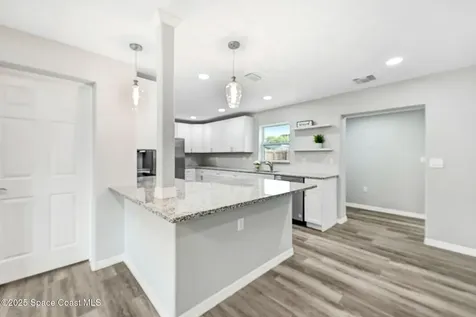 573 Mandan Avenue Melbourne FL 32935