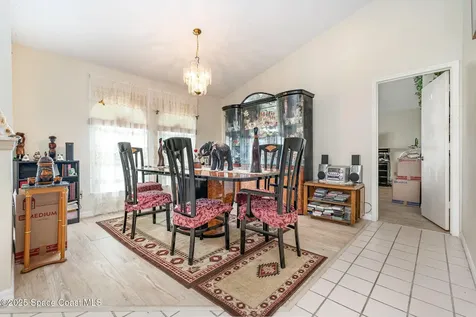 915 Elmont Street NW Palm Bay FL 32907