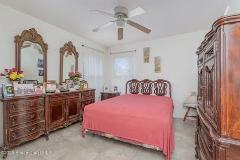 915 Elmont Street NW Palm Bay FL 32907