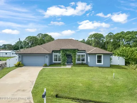2598 Quinlin Avenue SE Palm Bay FL 32909