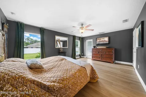 2598 Quinlin Avenue SE Palm Bay FL 32909