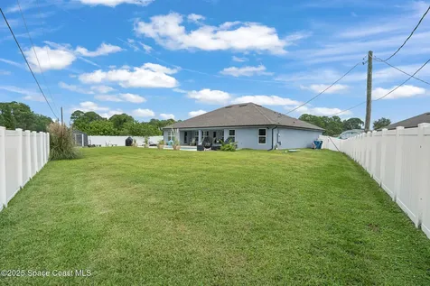 2598 Quinlin Avenue SE Palm Bay FL 32909