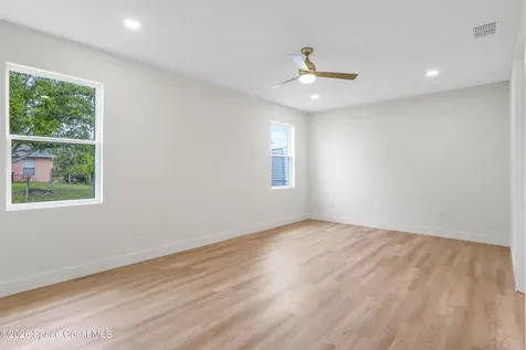 1041 Wesberry Street SE Palm Bay FL 32909
