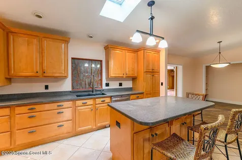 320 Pine Tree Drive Indialantic FL 32903