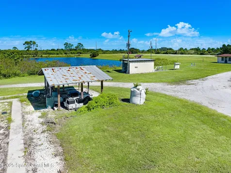 000E Berry Road Grant-valkaria FL 32949