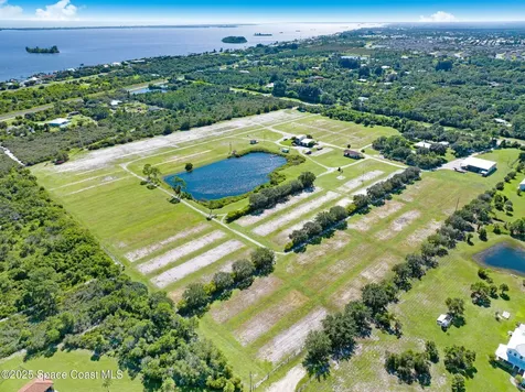 000D Berry Road Grant-valkaria FL 32949