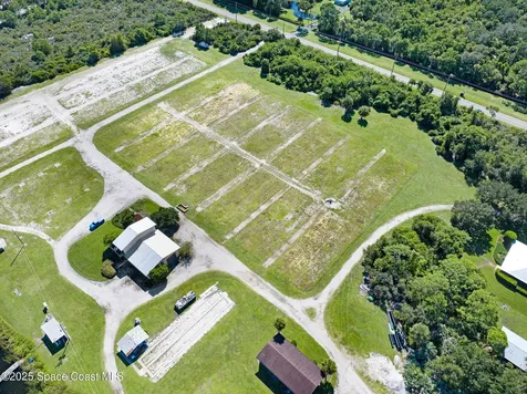 000D Berry Road Grant-valkaria FL 32949