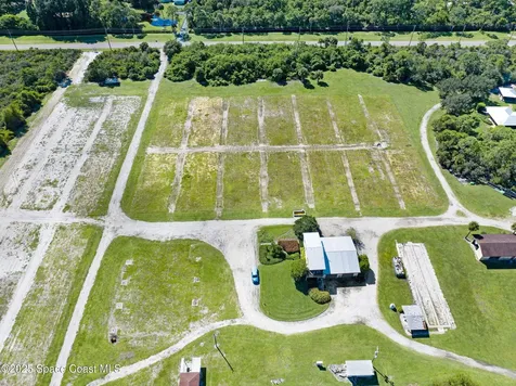 000D Berry Road Grant-valkaria FL 32949