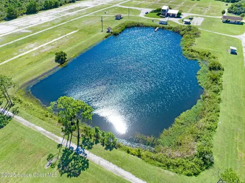 000C Berry Road Grant-valkaria FL 32949
