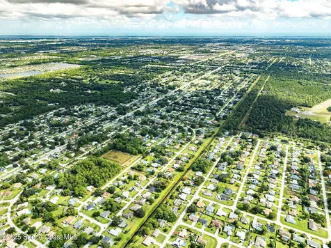 1189 Dusseldorf Avenue NW Palm Bay FL 32907