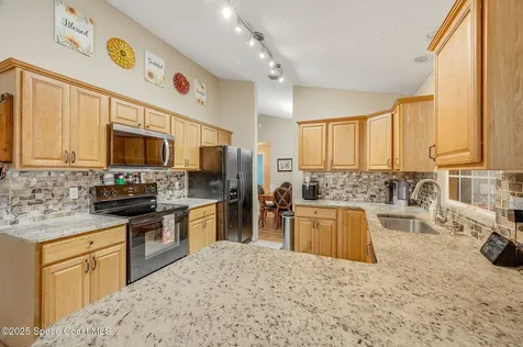 1189 Dusseldorf Avenue NW Palm Bay FL 32907