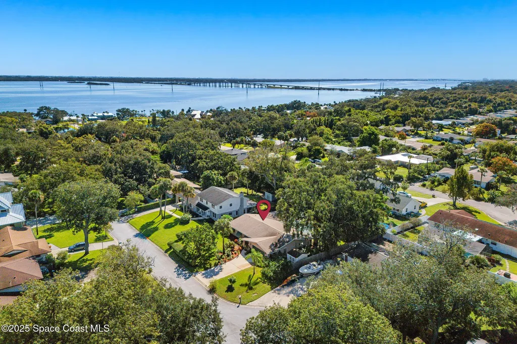 135 N Twin Lakes Road Cocoa FL 32926
