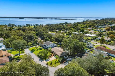 135 N Twin Lakes Road Cocoa FL 32926