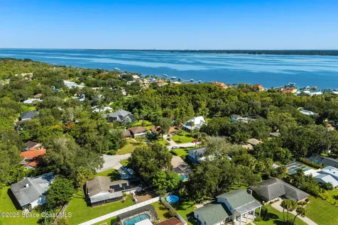 135 N Twin Lakes Road Cocoa FL 32926