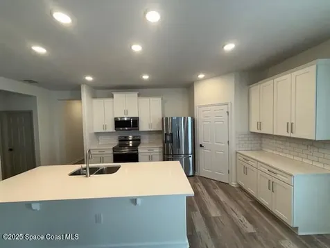 2672 Pinwherry Street NW Palm Bay FL 32907
