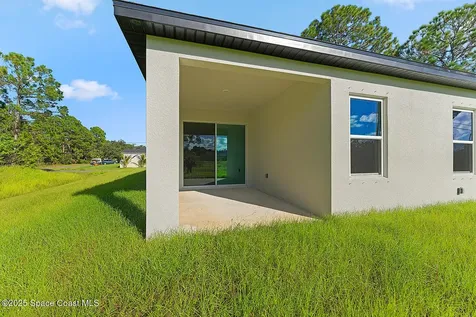 2718 Lakeland Avenue SW Palm Bay FL 32908