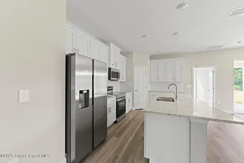 2718 Lakeland Avenue SW Palm Bay FL 32908