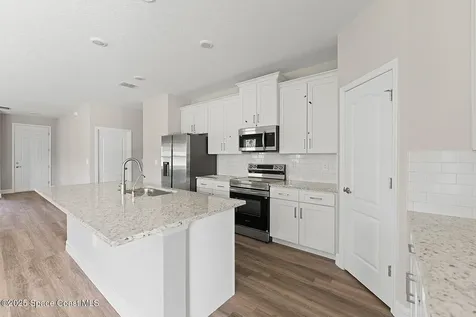 2718 Lakeland Avenue SW Palm Bay FL 32908