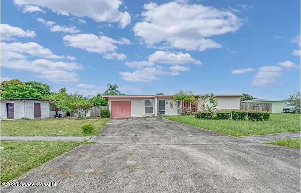 159 NE Lobster Road Port St. Lucie FL 34983