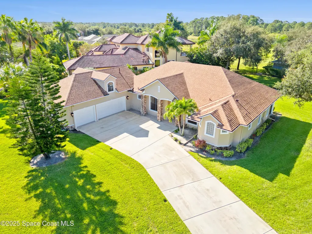 896 Yellow Wood Court SE Palm Bay FL 32909