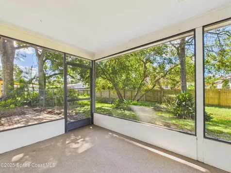 2265 44th Avenue Vero Beach FL 32966