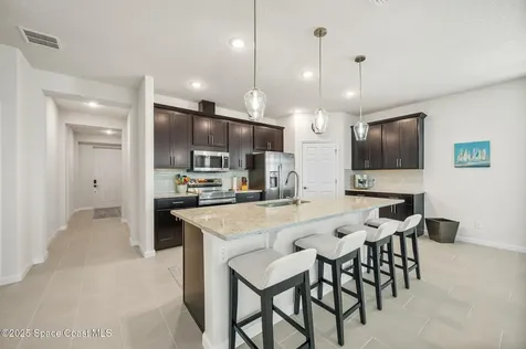 2480 Roygaris Street NW Palm Bay FL 32907