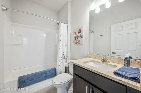 2480 Roygaris Street NW Palm Bay FL 32907