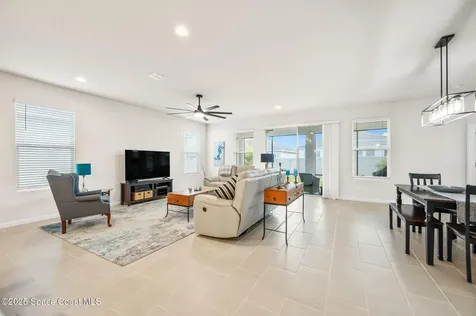 2480 Roygaris Street NW Palm Bay FL 32907