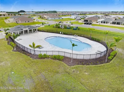 2480 Roygaris Street NW Palm Bay FL 32907