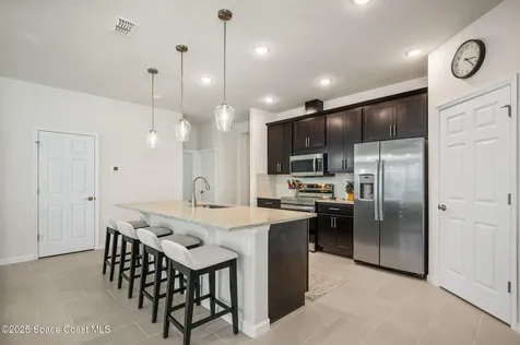 2480 Roygaris Street NW Palm Bay FL 32907