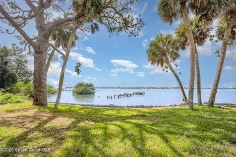327 S Tropical Trail Merritt Island FL 32952
