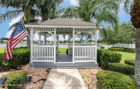 1961 Bridgeport Circle Rockledge FL 32955