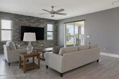 1961 Bridgeport Circle Rockledge FL 32955
