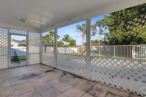 1781 SE Fairfield Street Port St. Lucie FL 34983