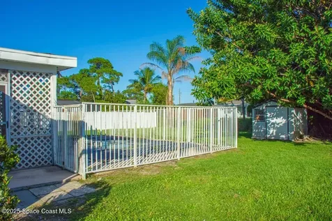 1781 SE Fairfield Street Port St. Lucie FL 34983